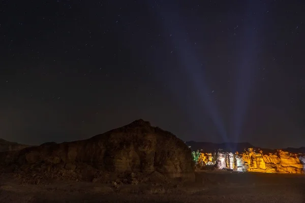 Pilares de Salomón en la noche en Timna, Israel — Foto de Stock