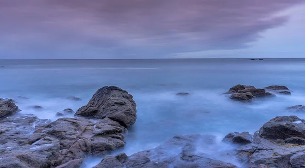 Drammatico tramonto sul canale britannico — Foto Stock