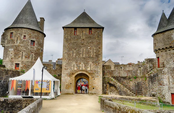 Fougères Schloss in der Normandie Touristenattraktion — Stockfoto