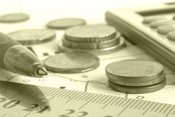 Finanzielle Hintergründe Mit Geld Taschenrechner Lineal Grafik Und Stift — Stockfoto