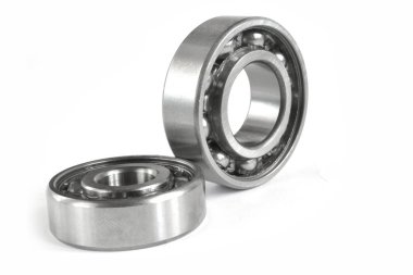 Beyaz arka planda iki yakın çekim yönü var..