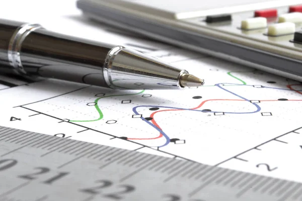 Geschäftshintergrund Mit Graph Lineal Stift Und Taschenrechner — Stockfoto