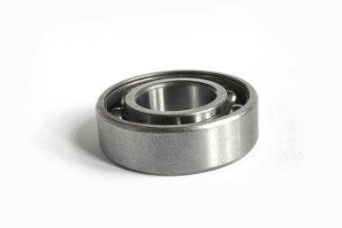 Beyaz arkaplanda yakın çekim konumu.