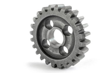 Beyaz arka planda yakın çekim metal teçhizatı.