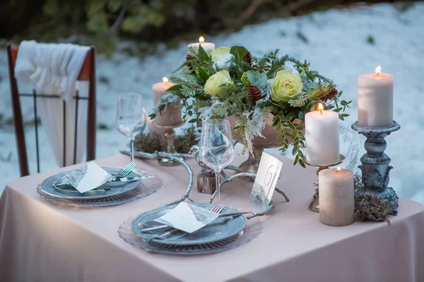 Wedding Table Two Servirovane Winter Forest — Stock Photo, Image