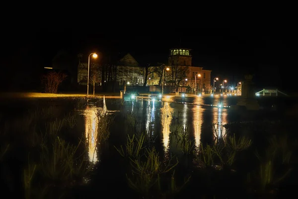 Inundação Noturna Cidade Haapsaly Estónia — Fotografia de Stock