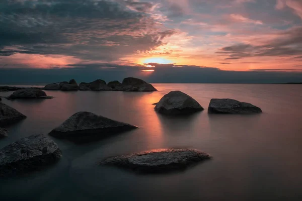 Häpnadsväckande Vacker Utsikt Över Östersjön Vid Solnedgången — Stockfoto