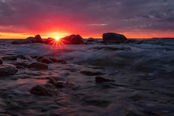 Häpnadsväckande Vacker Utsikt Över Östersjön Vid Solnedgången — Stockfoto