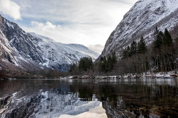 Atemberaubend Schöner Winterblick Auf Die Norwegische Natur — Stockfoto