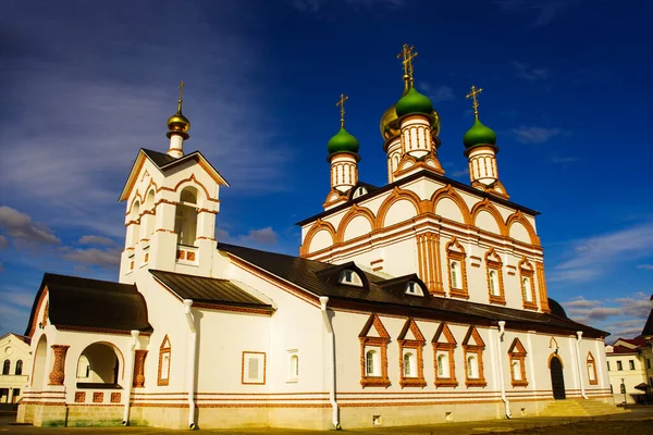 트리니티 세르지오 니츠키 수도원 Trinity Sergius Varnitsky Monastery 로스토프 러시아의 — 스톡 사진
