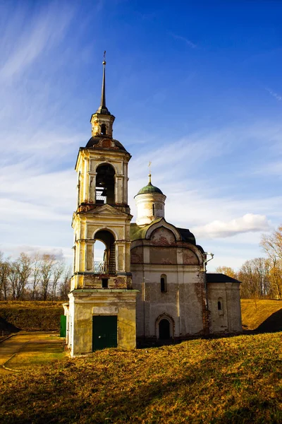 Kyrkan Uppstigningen Över Graven Isidore Undergöraren Uppstigningskyrkan Yaroslavl Regionen Ryssland — Stockfoto