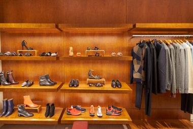 Milan Malpensa, İtalya - Kasım, 2017 yaklaşık: Hermes içinde Milan-Malpensa airport adlı alışveriş..