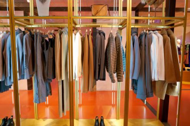 Rome, İtalya - Kasım, 2017 yaklaşık: Ekranda bir ikinci amiral gemisi mağaza Rinascente Roma, Fabiana Filippi giyim.