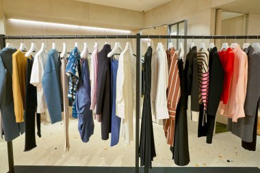 Rome, İtalya - Kasım, 2017 yaklaşık: Ekranda bir ikinci amiral gemisi mağaza Rinascente Roma, Celine giyim.