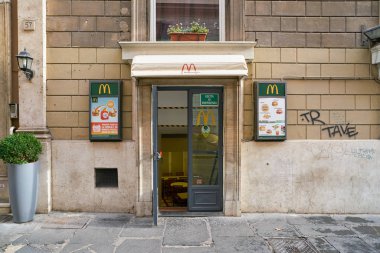 Rome, İtalya - Kasım, 2017 yaklaşık: bir Mcdonald's Restoran Roma