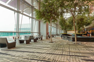 Singapur - Kasım, 2015 yaklaşık: Singapur Changi Havaalanı içinde.