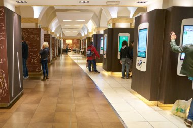 Rome, İtalya - Kasım, 2017 yaklaşık: Mcdonald's Restoran Roma içinde.    