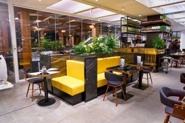 Rome, İtalya - Kasım, 2017 yaklaşık: içinde ikinci bir amiral gemisi mağaza Rinascente Roma.