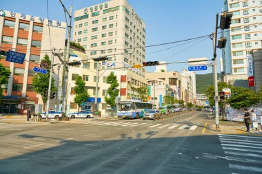 Busan, Güney Kore - Mayıs, 2017 yaklaşık: Busan kentsel peyzaj. Eski Pusan bilinen Busan, Güney Kore'nin ikinci en çok kalabalık şehir Seul sonra olduğunu..
