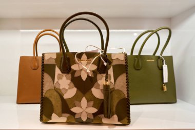 Rome, İtalya - Kasım, 2017 yaklaşık: hata bir ikinci amiral gemisi mağaza Rinascente Roma ekranda.