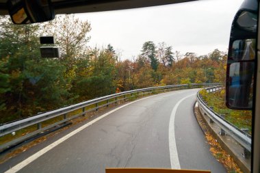 Milan Malpensa, İtalya - Kasım, 2017 yaklaşık: Airport Express Otobüs otobüs görüntülemek.