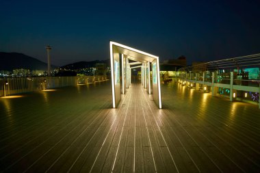 Busan, Güney Kore - Mayıs, 2017 yaklaşık: gözlem alanı Lotte mağaza Gwangbok üstündeki.