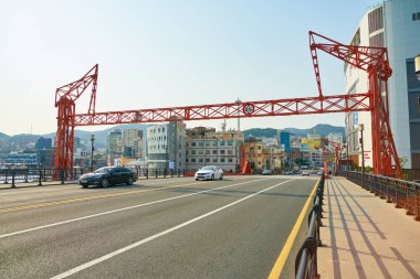 Busan, Güney Kore - Mayıs, 2017 yaklaşık: Busan kentsel peyzaj. Eski Pusan bilinen Busan, Güney Kore'nin ikinci en çok kalabalık şehir Seul sonra olduğunu..