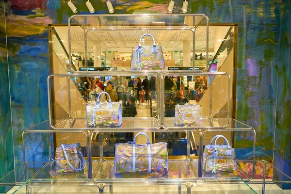 Milan Italy Circa November 2017 Bags Display Rinascente Rinascente Collection — Stock Photo, Image