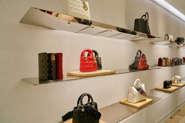 Louis Vuitton store – Stock Editorial Photo © teamtime #107059742