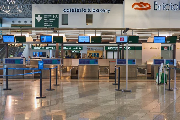 Milan Malpensa Italia Circa Noviembre 2017 Zona Check Aeropuerto Milán — Foto de Stock