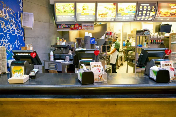 Milão Itália Circa Novembro 2017 Dentro Restaurante Mcdonald Milão — Fotografia de Stock