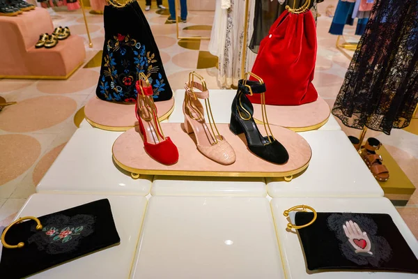 Milan Italy Circa November 2017 Shoes Display Rinascente Shopping Center — Stock Photo, Image