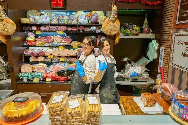 Rome Talya Kasım 2017 Yaklaşık Personel Roma Daki Carrefour Express — Stok fotoğraf