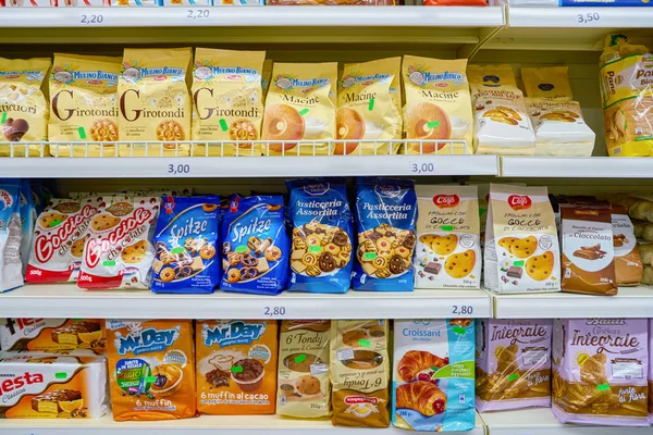 Roma Italia Circa Noviembre 2017 Estantes Supermercado Roma — Foto de Stock