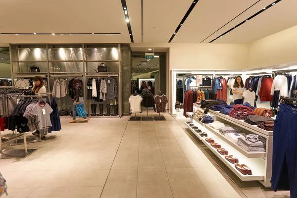 Singapur Listopadu 2015 Interiér Prodejny Zara Zara Španělský Oděvní Doplňky — Stock fotografie