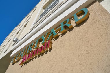 Courtyard by marriott