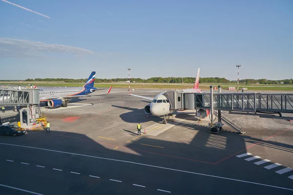 Aeropuerto de Khrabrovo — Foto de Stock