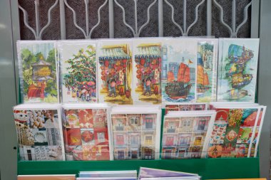 Kartpostallar gösterimde