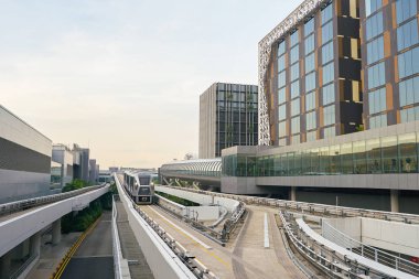 Changi Havalimanı'na Skytrain