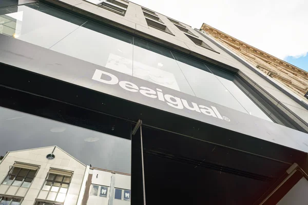 Desigual — Stok fotoğraf