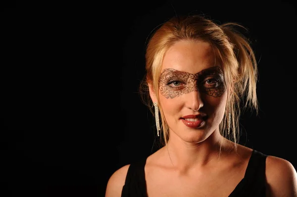Donna con body art facciale — Foto Stock