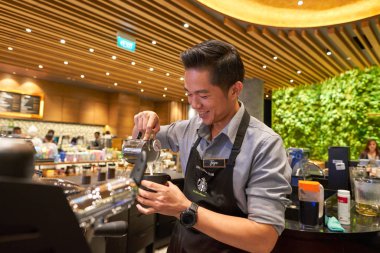 Starbucks amiral gemisi mağazası