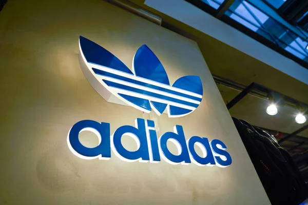 Signo de Adidas — Foto de Stock