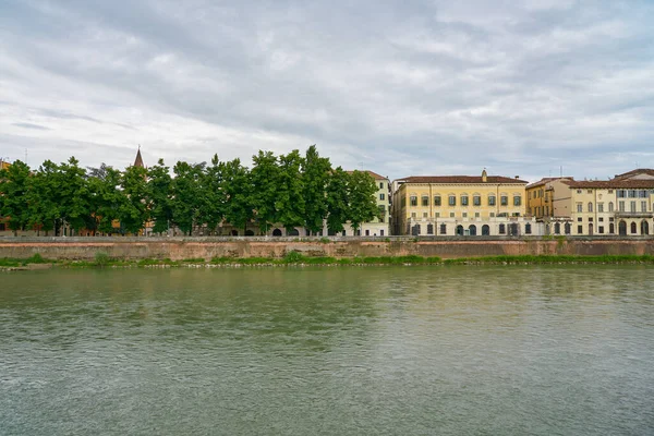 Stedelijk landschap van Verona — Stockfoto