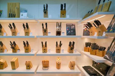 Gönüllü J.A. Henckels deposu