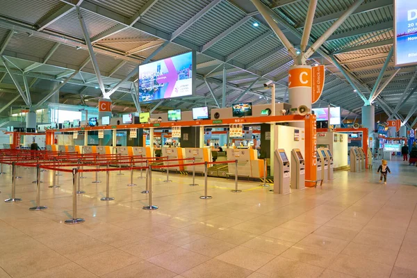 Aeropuerto de Varsovia Chopin —  Fotos de Stock