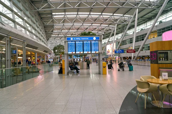 Dusseldorf airport — Stock Photo, Image