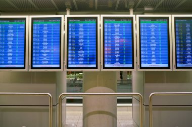 Uçuş programı monitörleri