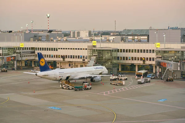 Dusseldorf airport — Stock Photo, Image