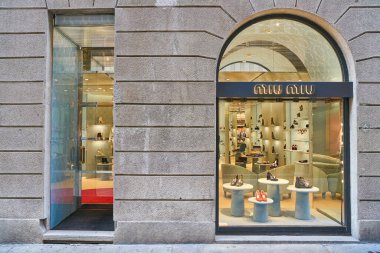 Miu Miu.
